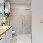 Reduta Lovely * براتسيلافا