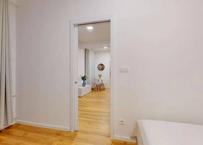 Appartement Reduta Lovely *