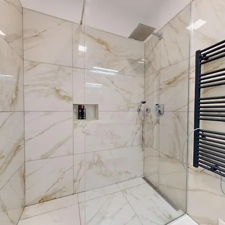 Reduta Lovely * ブラチスラヴァ